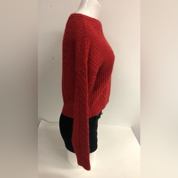 ABERCROMBIE ampFITCH WOOL MIX CROPPED KNIT RED SWEATER IN SIZE SMALL - Picture 3 of 7